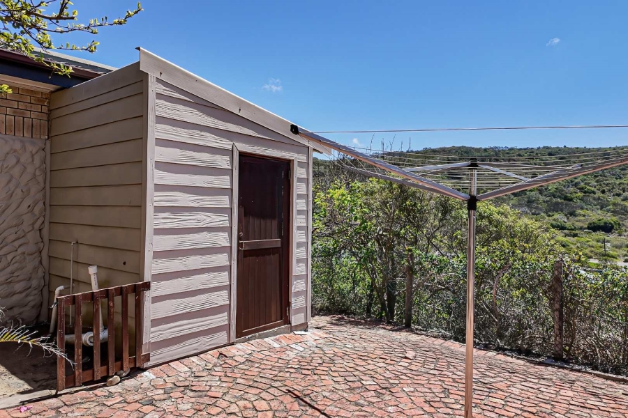 To Let 5 Bedroom Property for Rent in Hersham Western Cape